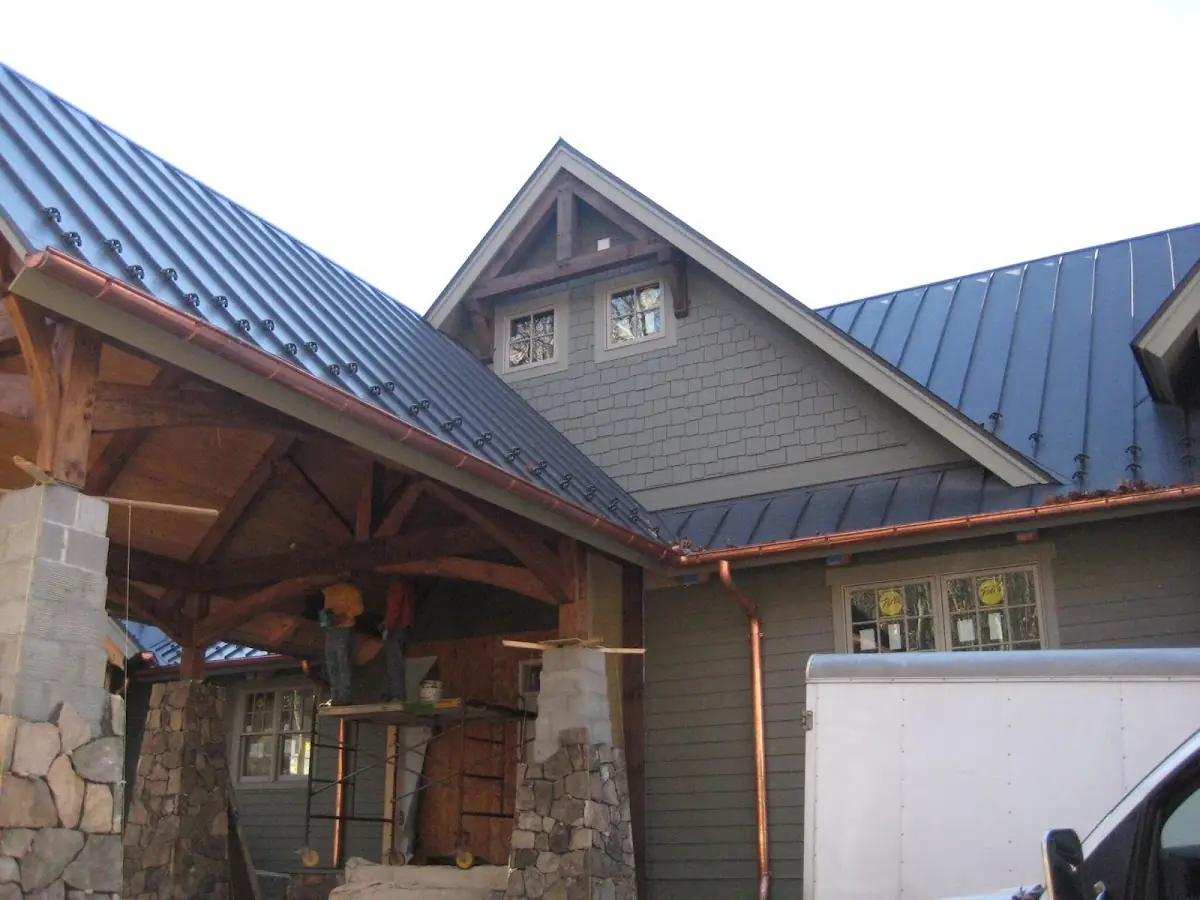 Craftsman Roofing team delivering quality roofing work in Columbus